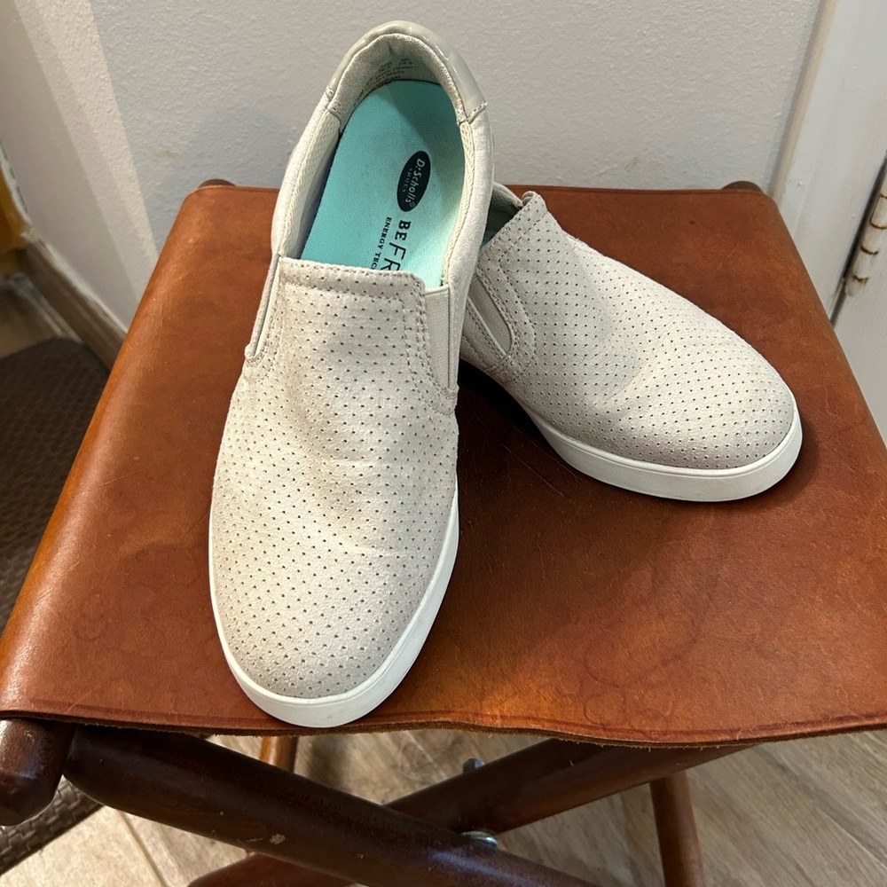 Dr. Scholl’s Women's Nova Medium/Wide Slip On Sneaker